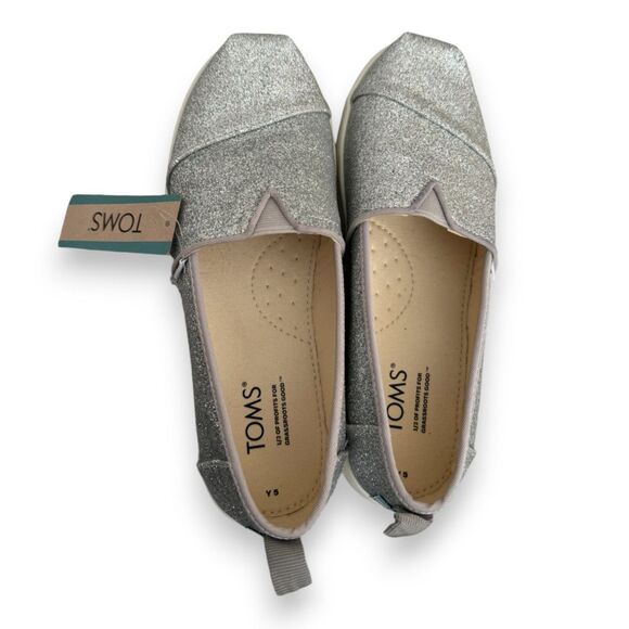 TOMS Girls Alpargata Espadrille Slip-On Silver Glitter Shoes Size 5 NWT - Picture 2 of 4